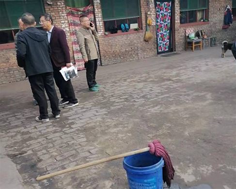 縣委、鎮(zhèn)府領(lǐng)導(dǎo)煤改電驗(yàn)收工程